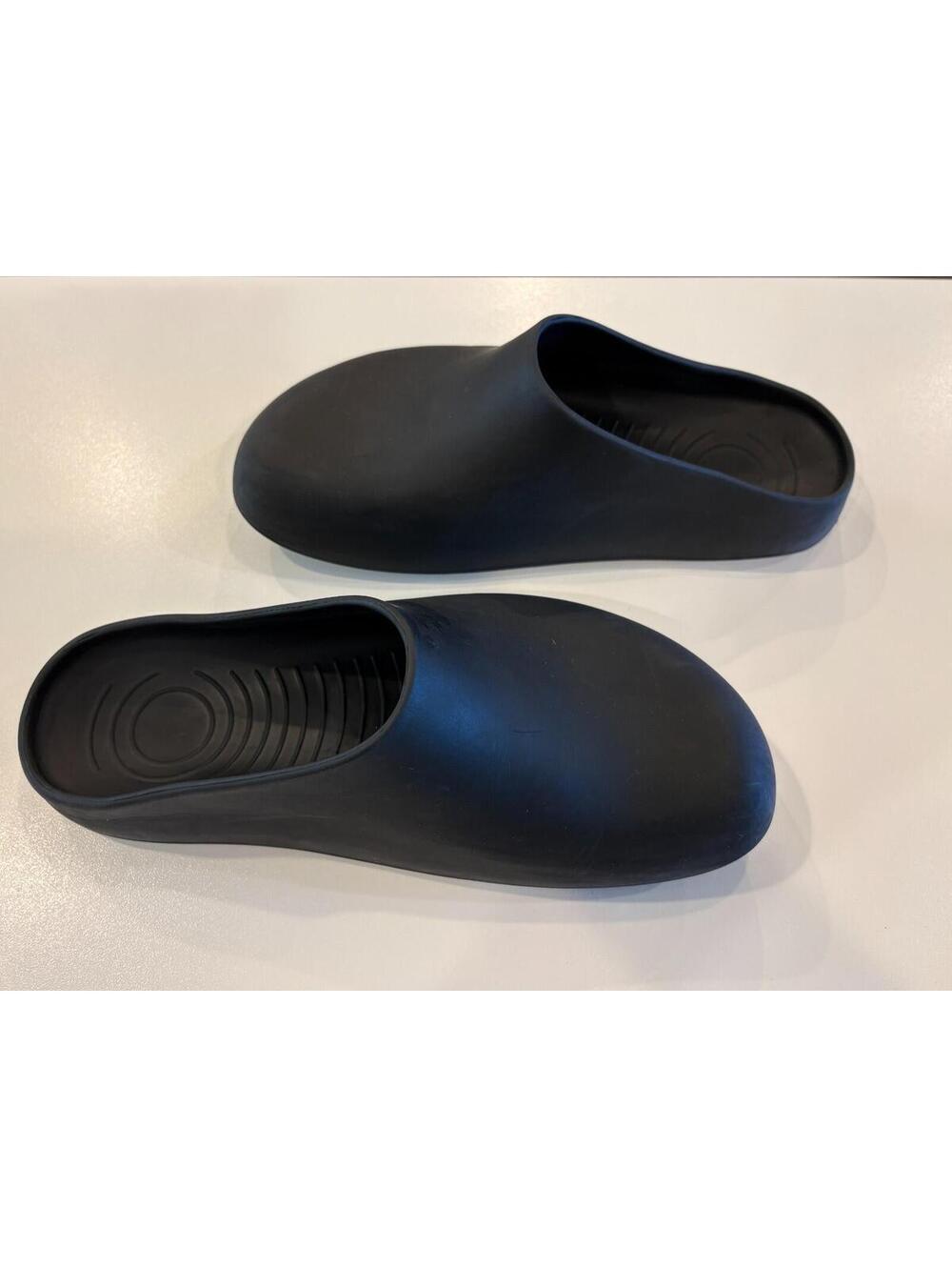 Balenciaga Men’s Balenciaga Pool Closed Slide Slipper-Mule Size 10.5 (MSRP $495) - Picture 8 of 10